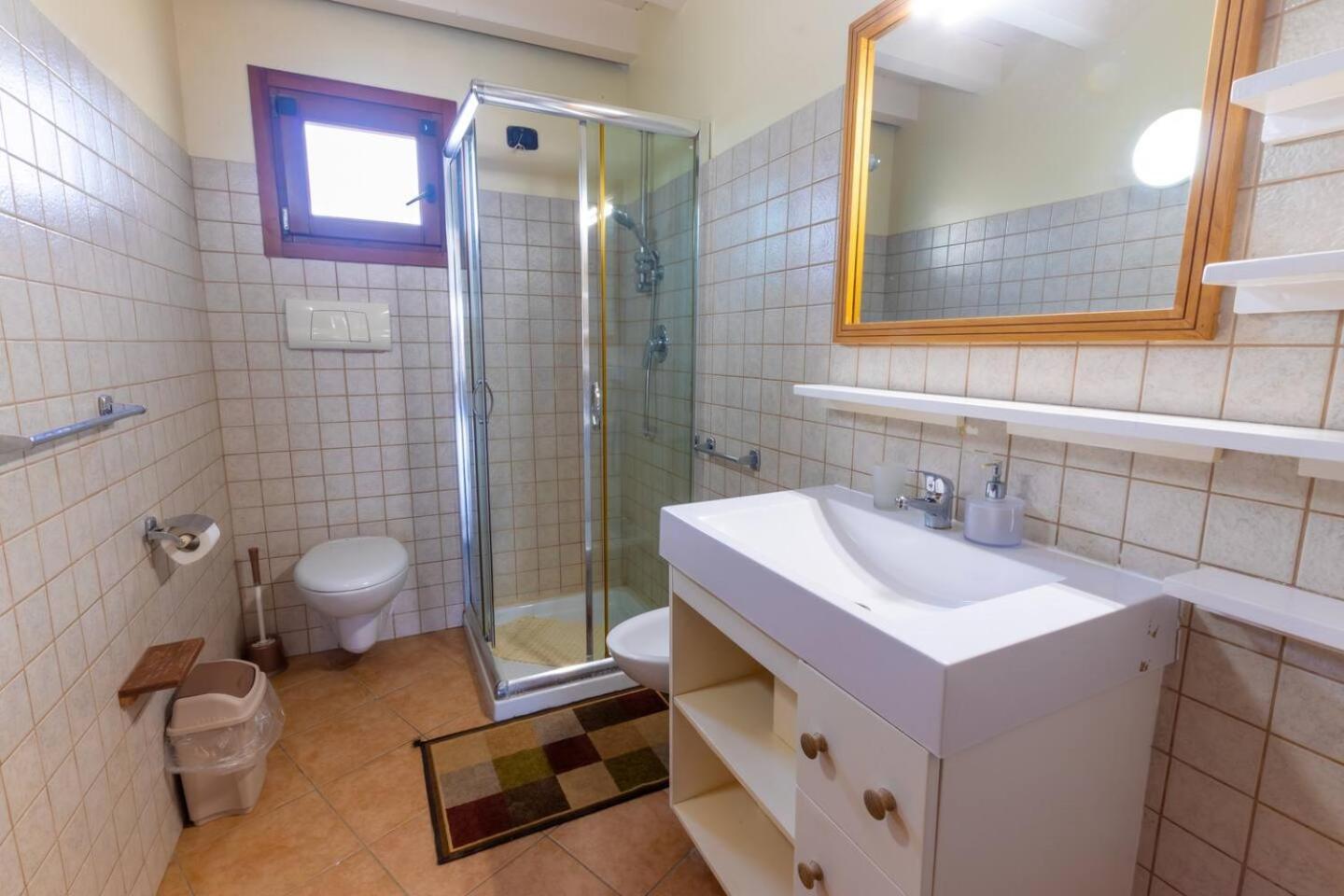 Porto Antigo 1 - Three Bedroom, Pool & Wifi Apartment *