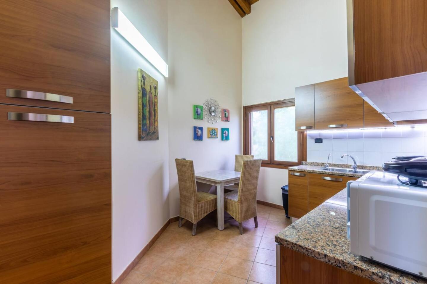 Apartment Porto Antigo 1 - Three Bedroom, Pool & Wifi