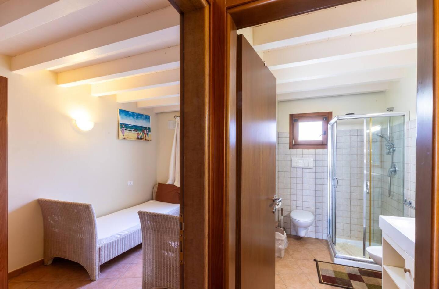 Porto Antigo 1 - Three Bedroom, Pool & Wifi *