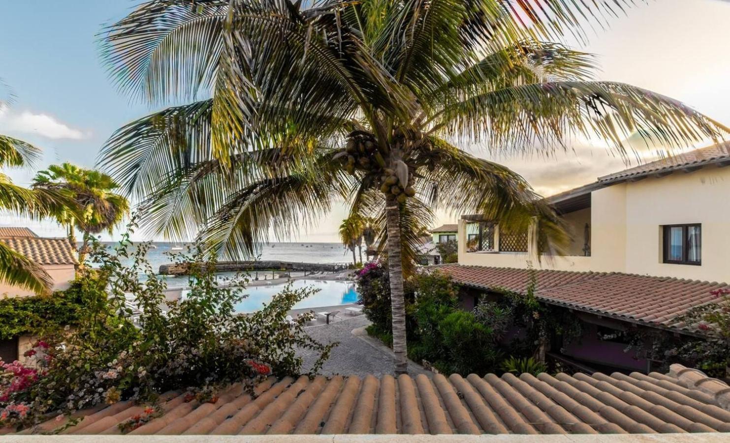 Porto Antigo 1 - Three Bedroom, Pool & Wifi * Santa Maria